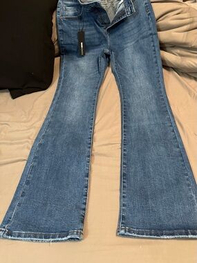 Fashion Nova Women's Blue Flare Jeans - Mid Wash Stretch Denim